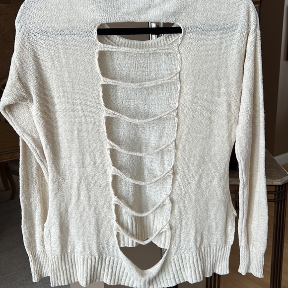 Daytrip Sweater - Picture 6 of 7